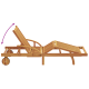 2 db napozóágy párnákkal és kerekekkel, bézs, tömör akácfa, összecsukható napozóágy kerekekkel és párnával, bézs, tömör akácfa