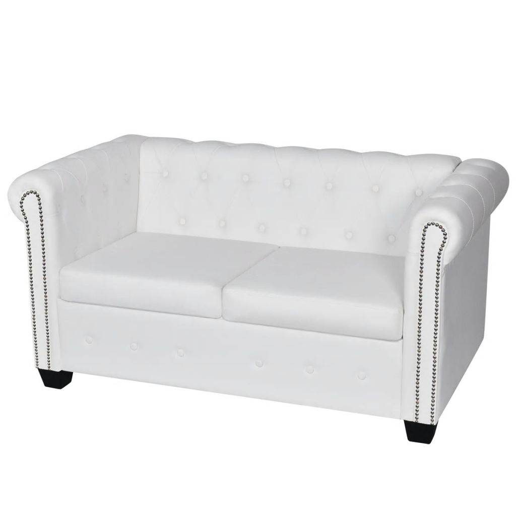 2 személyes fehér műbőr chesterfield kanapé
