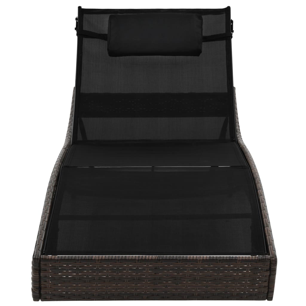 Barna polyrattan napozóágy párnával