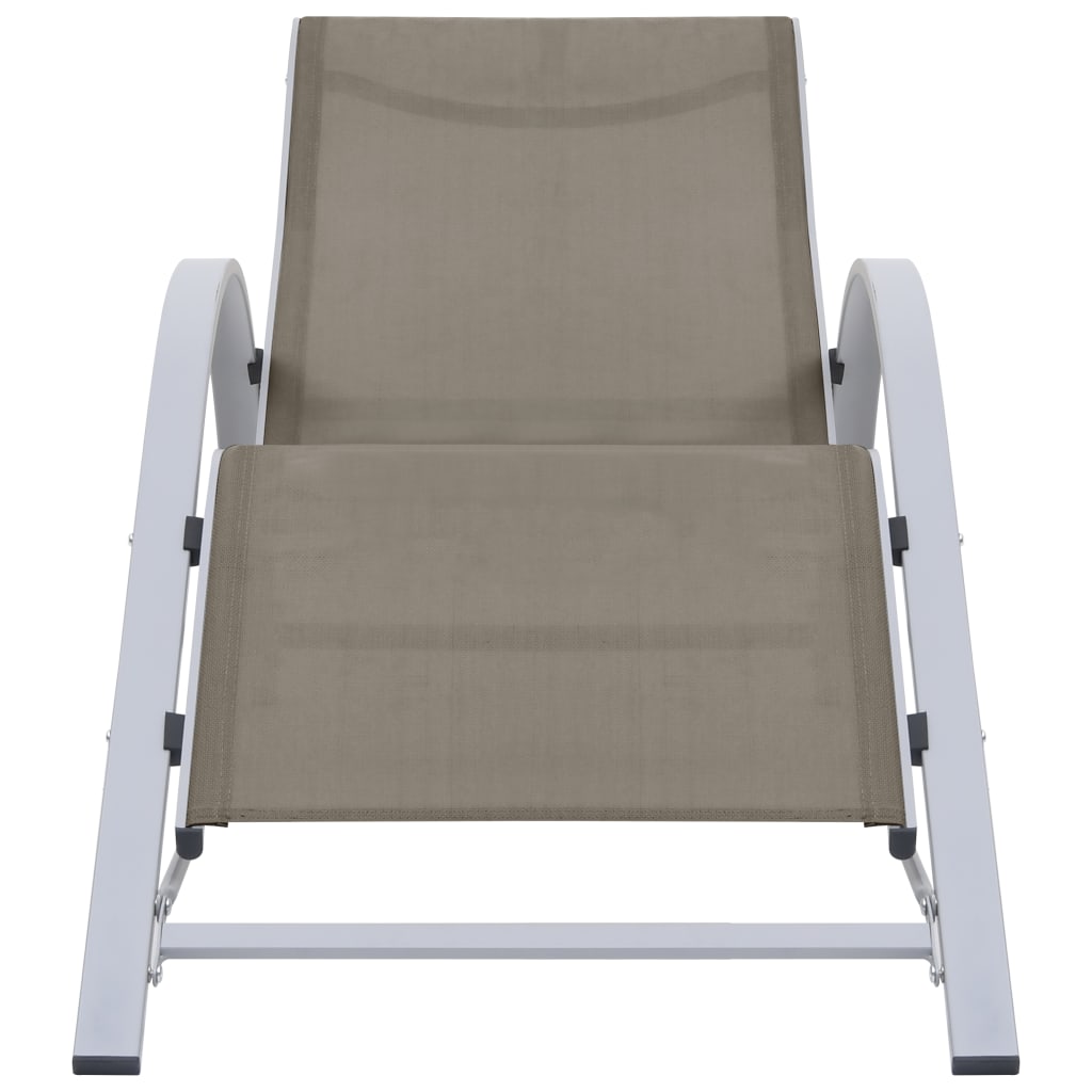 2 db tópszínű alumínium napozóágy asztallal