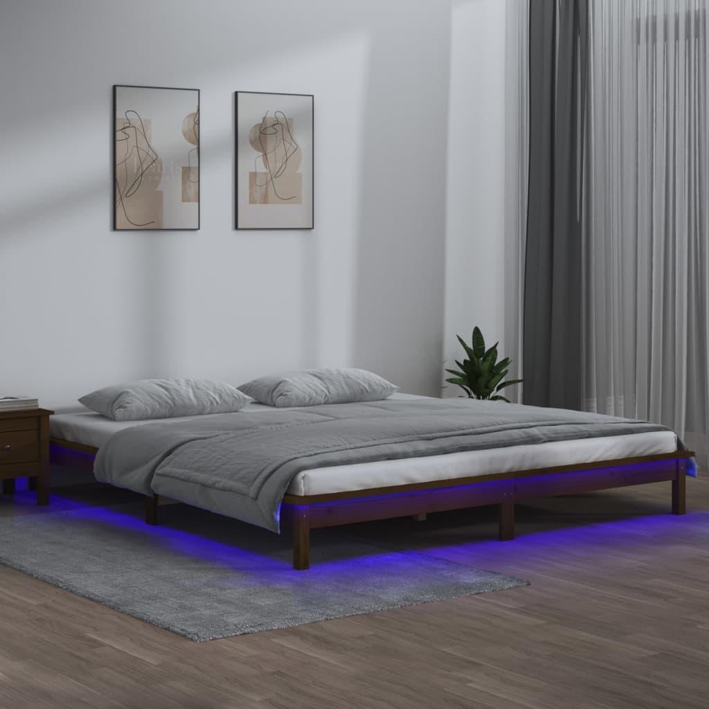 Mézbarna tömör fa ágykeret led-ekkel 200 x 200 cm