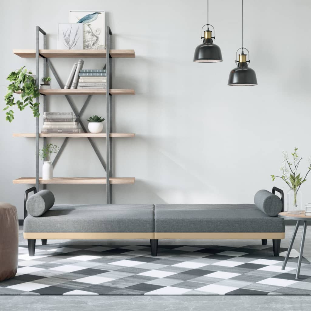 Világosszürke szövet kanapéágy karfával