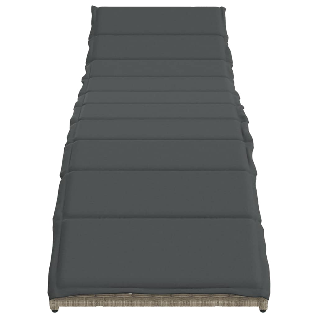 2 db világosszürke polyrattan napozóágy asztallal