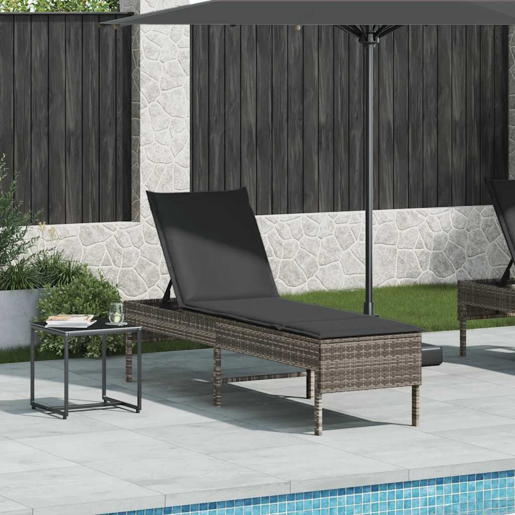 Szürke polyrattan napozóágy párnával 55x200x44 cm