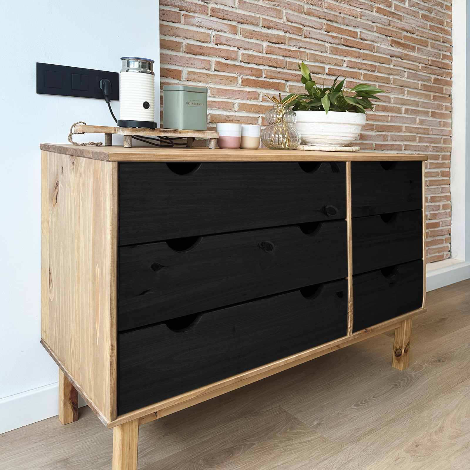 Fiókos szekrény otta fekete 111 x 43 x 73,5 cm tömör fenyőfa