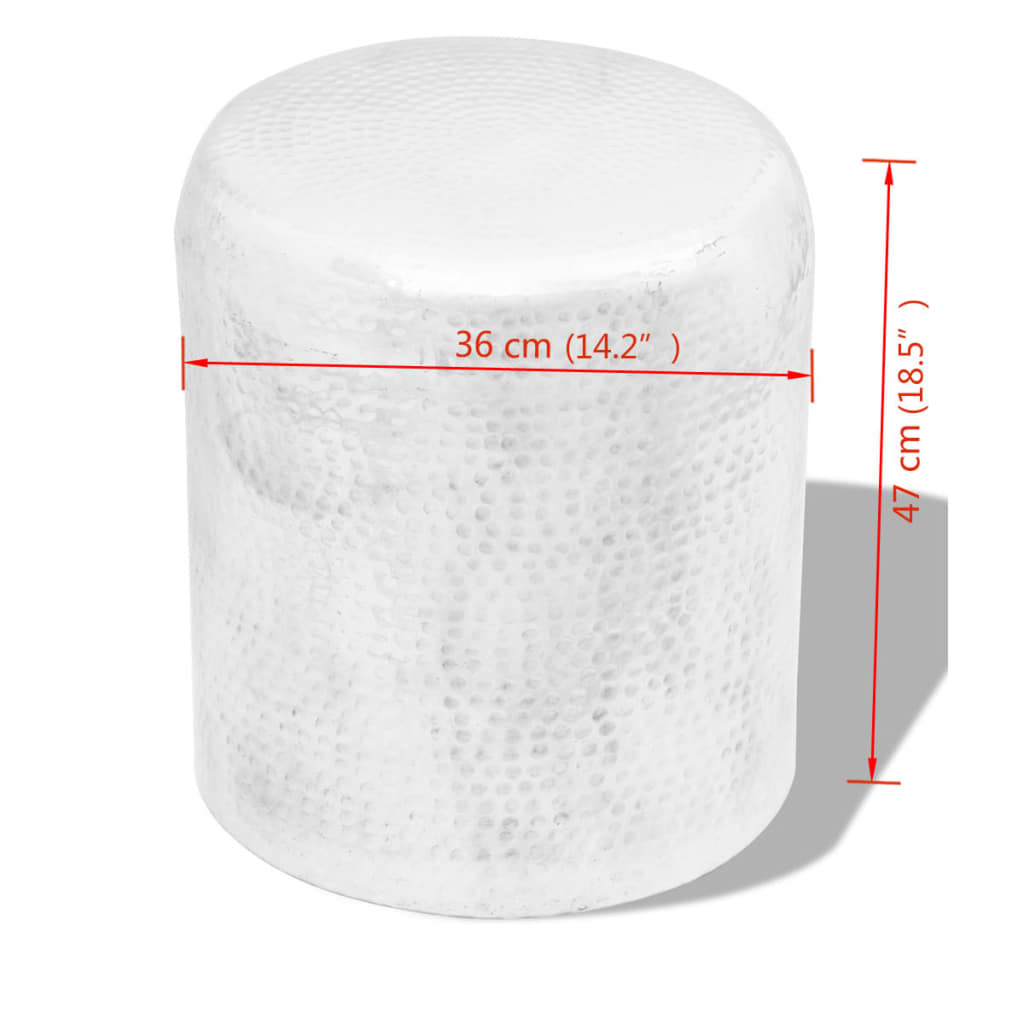 Ezüstszínű, kalapált alumínium ülőke/kisasztal