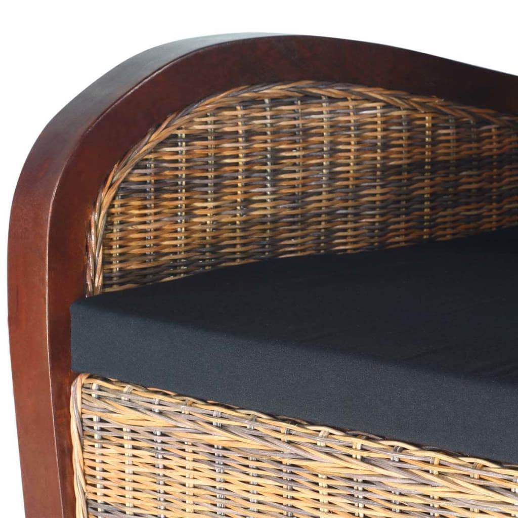 Kézzel font rattan karosszék Kézzel font rattan karosszék